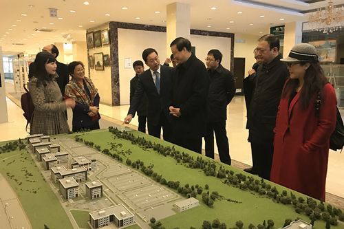 内蒙古政府代表团考察格林伍德国际贸易中心